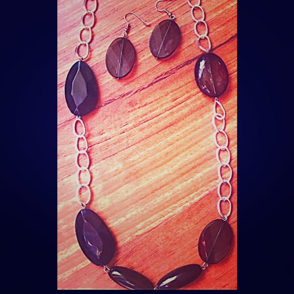 Black & silver necklace & earrings set
